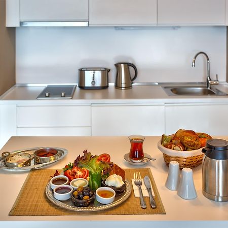 Flora Suites Atasehir Istanbul Exterior photo