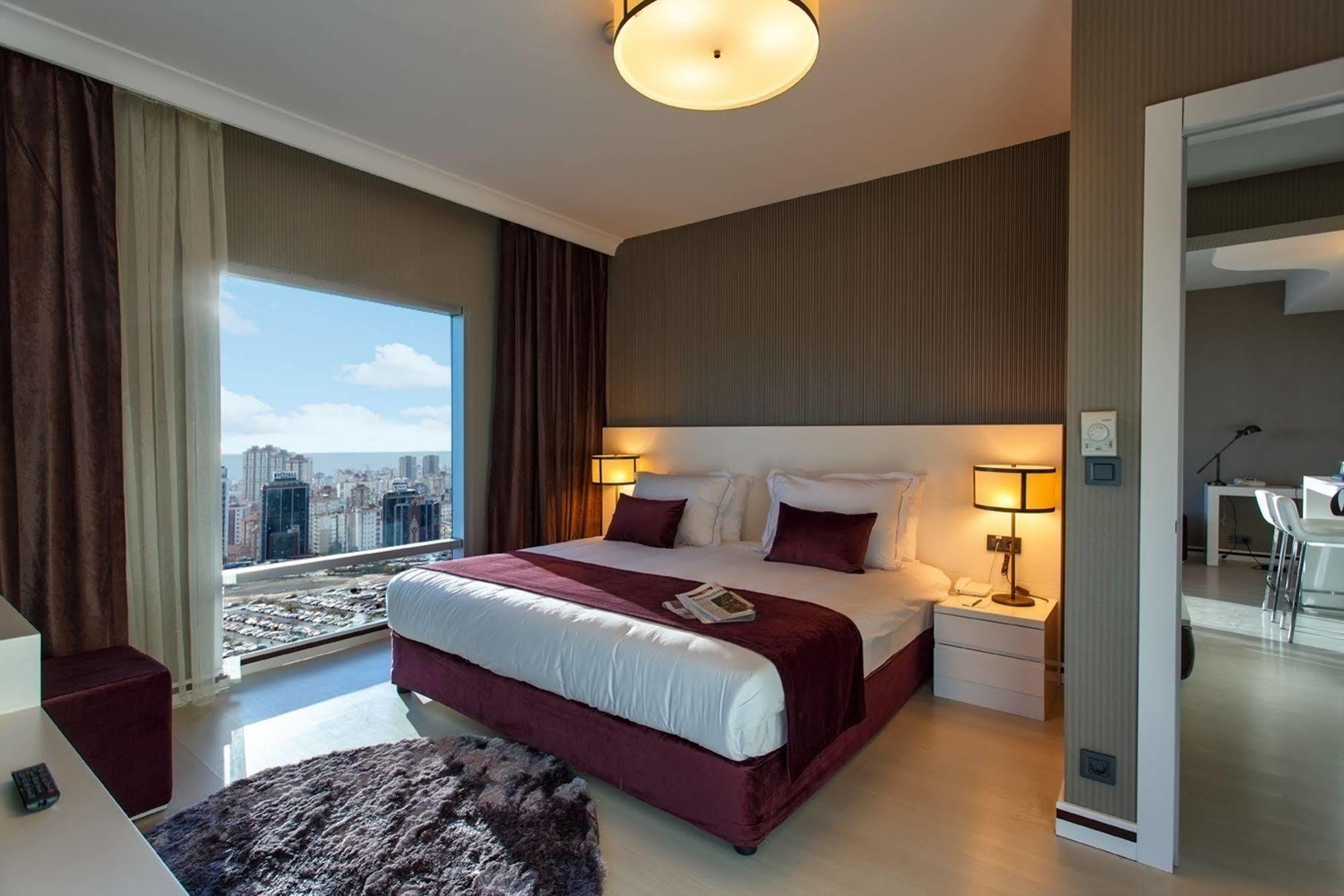 Flora Suites Atasehir Istanbul Exterior photo